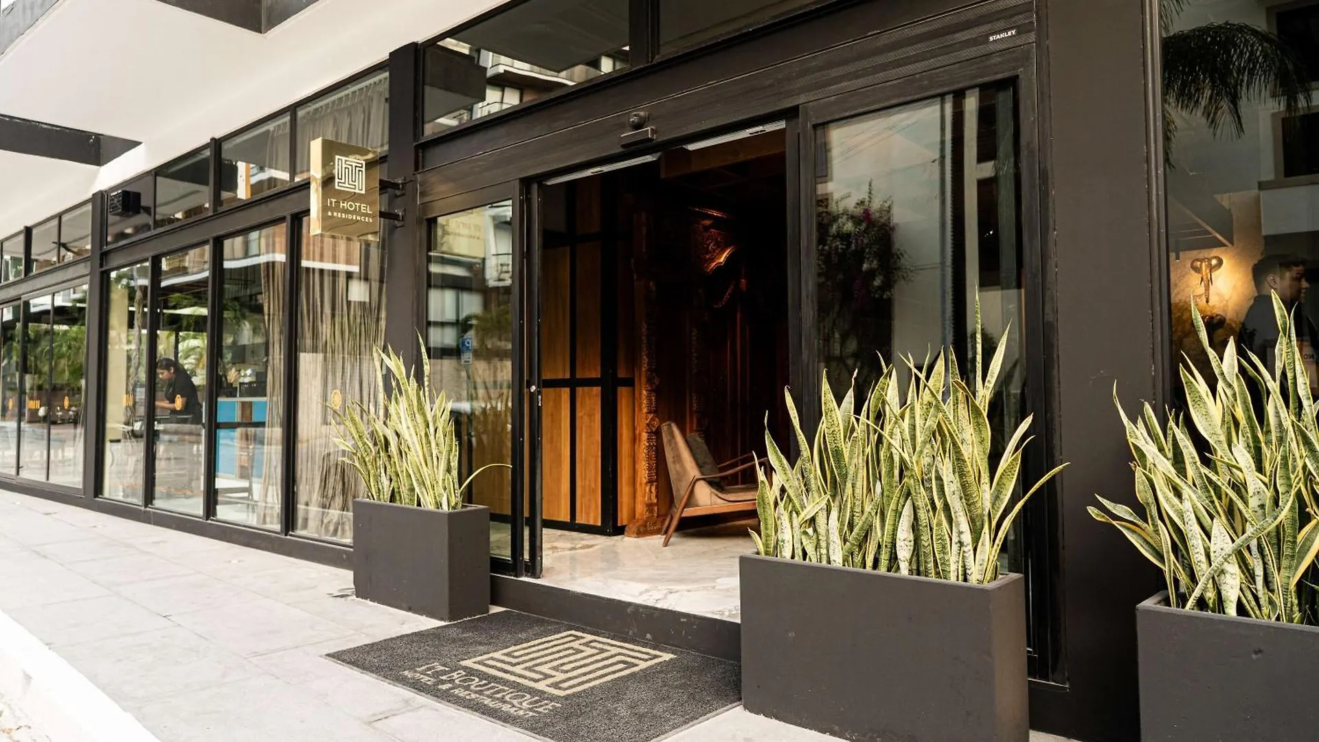 It Boutique Hotel & Restaurant بلايا ديل كارمن 5*,