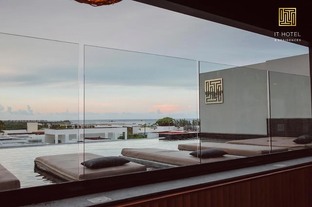 It Boutique Hotel & Restaurant Playa del Carmen